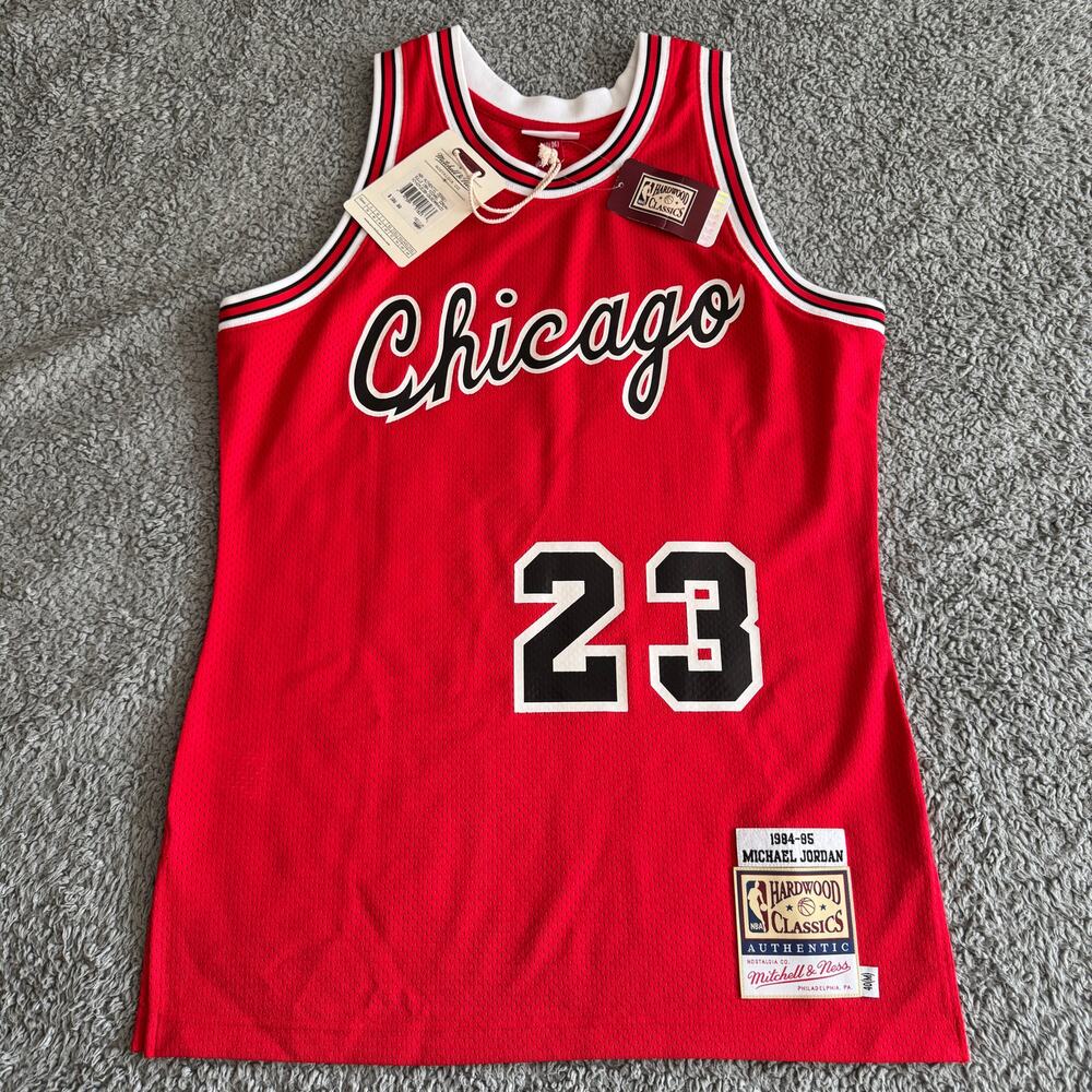 100% Authentic Mitchell & Ness NBA Chicago Bulls Michael Jordan Rookie Jersey 40